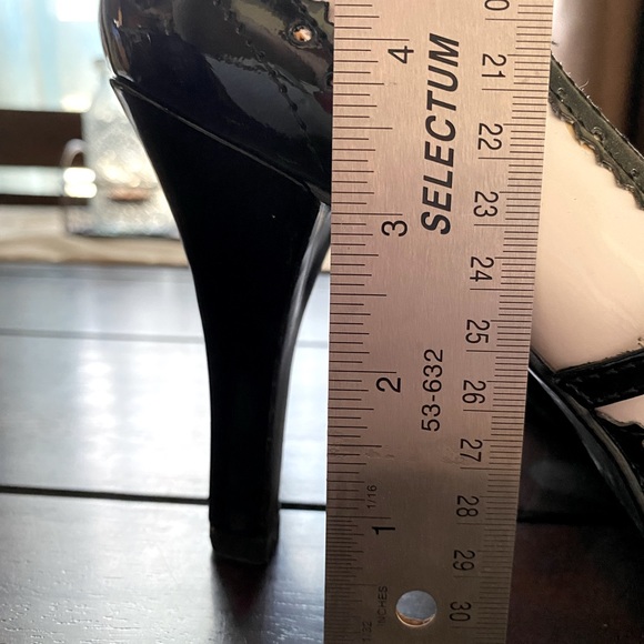 Funtasma Contessa Pump - Picture 4 of 12